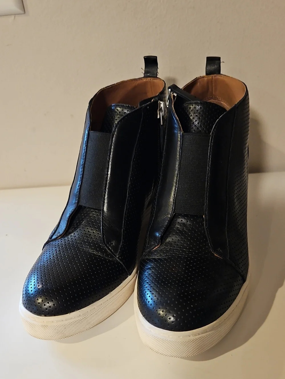 LINEA PAOLO  FELICIA Black Perforated Wedge Ankle Sneakers Boots sz 6.5